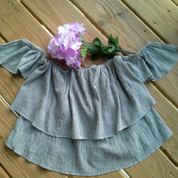 Lucky Brand Tops - ☀Beautiful top by Lucky Brand☀